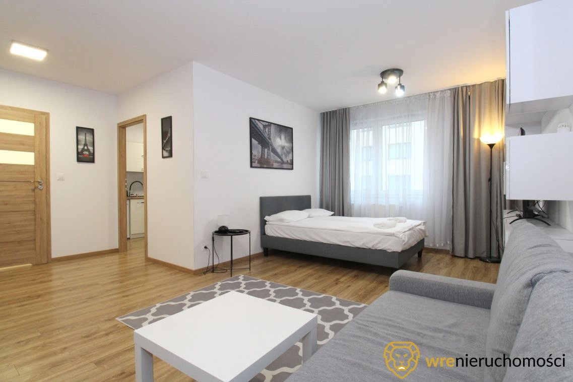 Opcja 2 pok. - 10 min do rynku - obok Magnolii