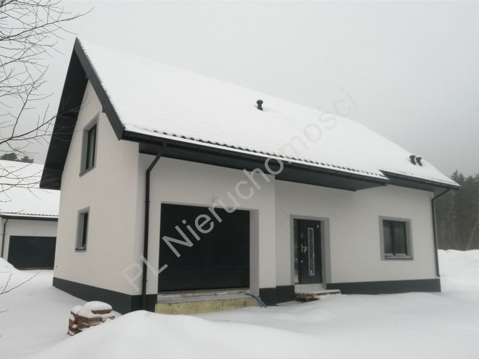 Dom na kameralnym osiedlu koło Pustelnika