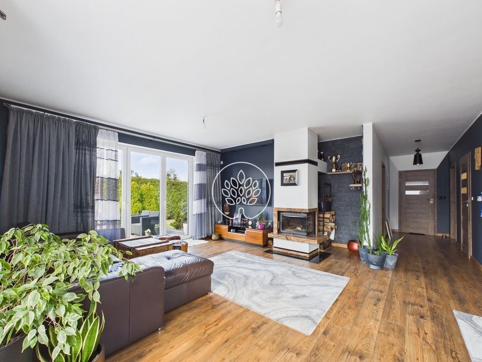 Wolnostojący / Osiedle / Blisko lasu