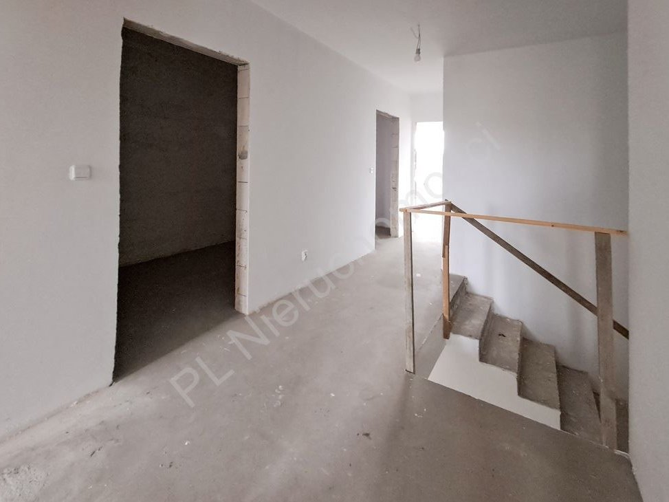 Na sprzedaż przestronny dom