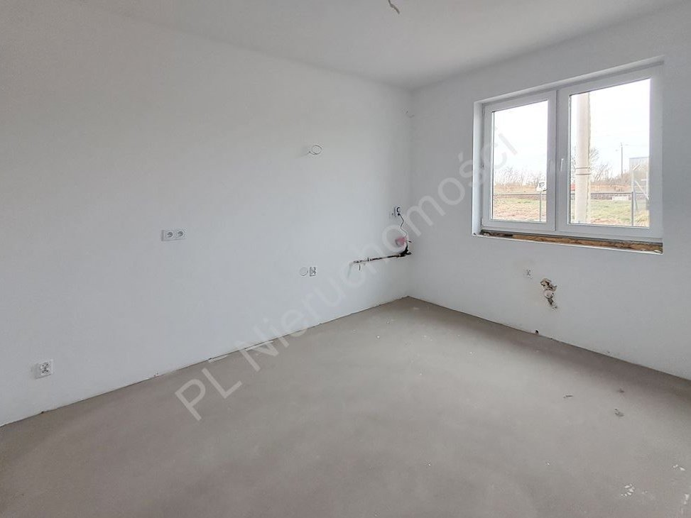 Na sprzedaż przestronny dom