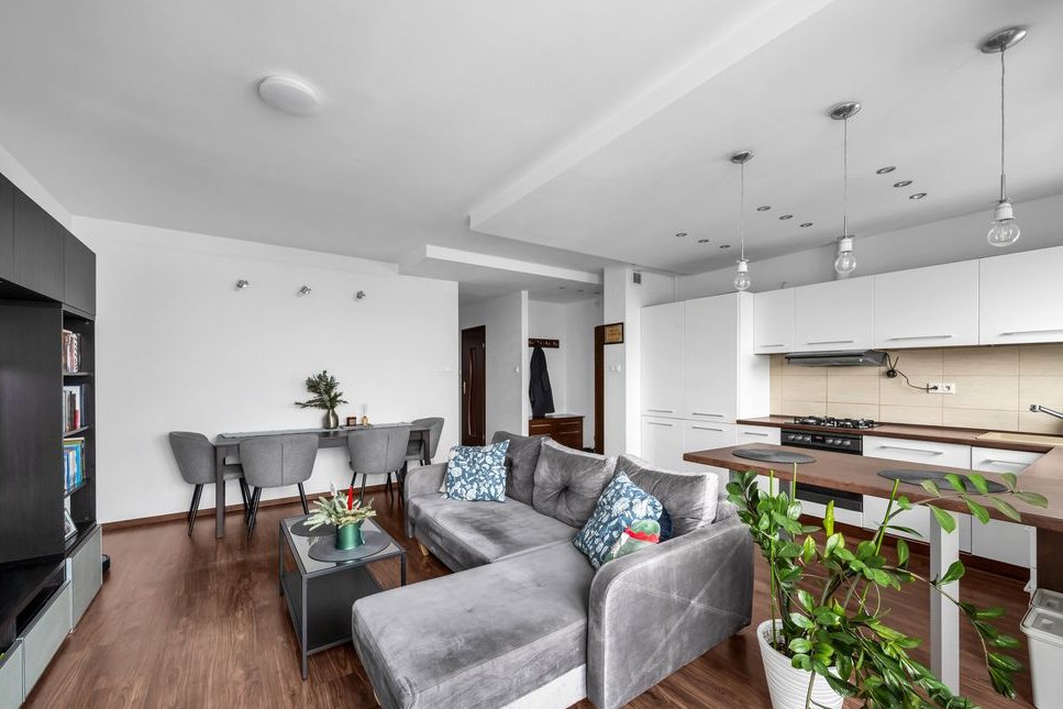 5 minut PKP | 3 pokoje | Funkcjonalny układ