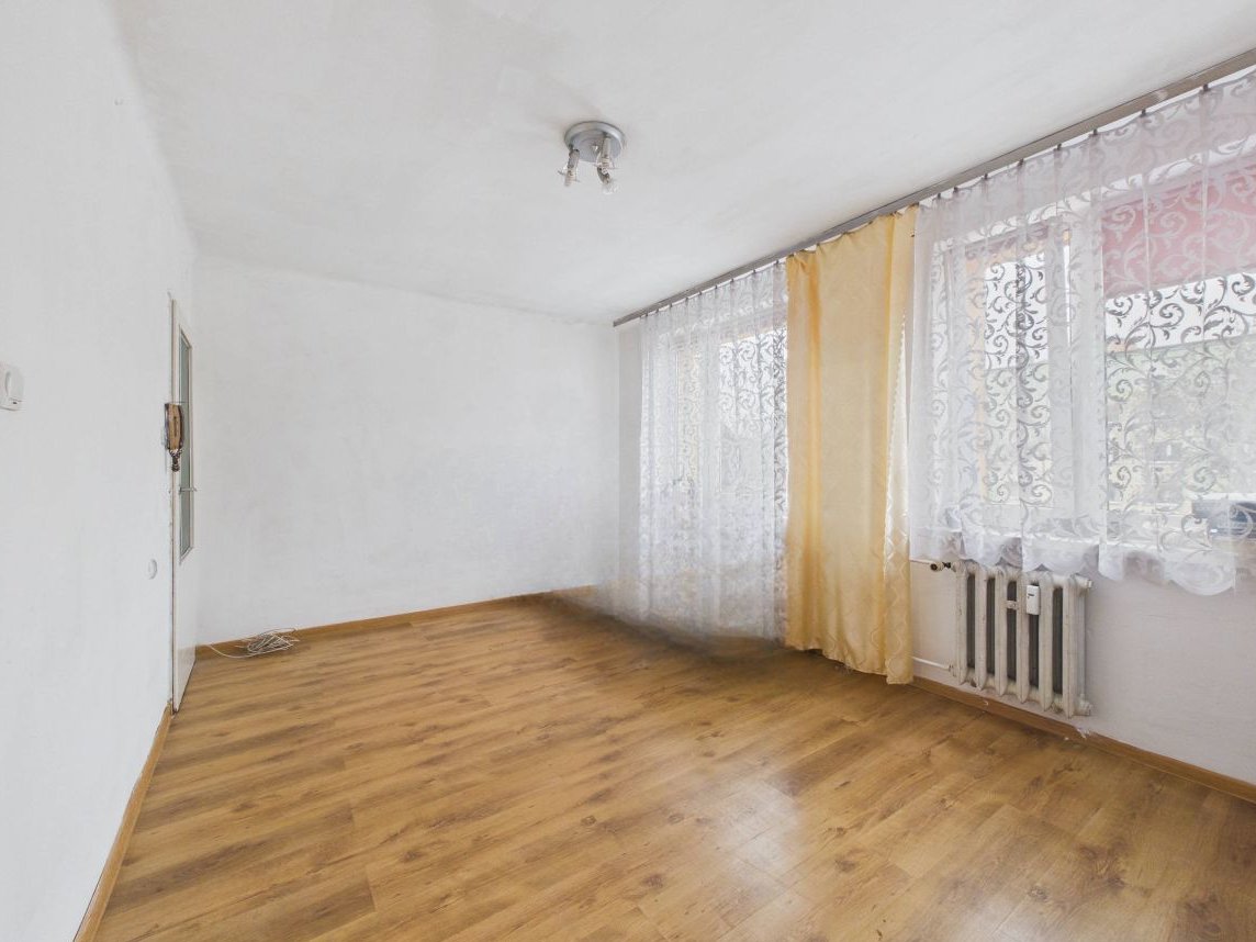 Na sprzedaż kawalerka – os. Paderewskiego