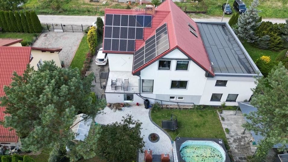 Duży dom dla rodziny i biznesu w Chwaszczyno