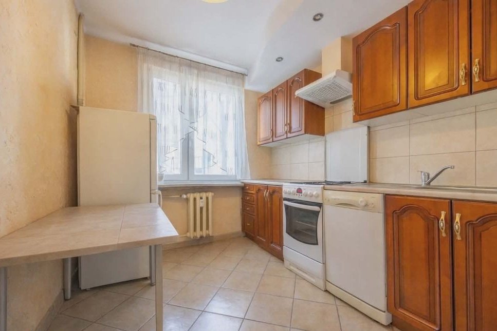 ul. Małeckiego 4, 2pok.,Ip/IVp., balkon- 3pok.