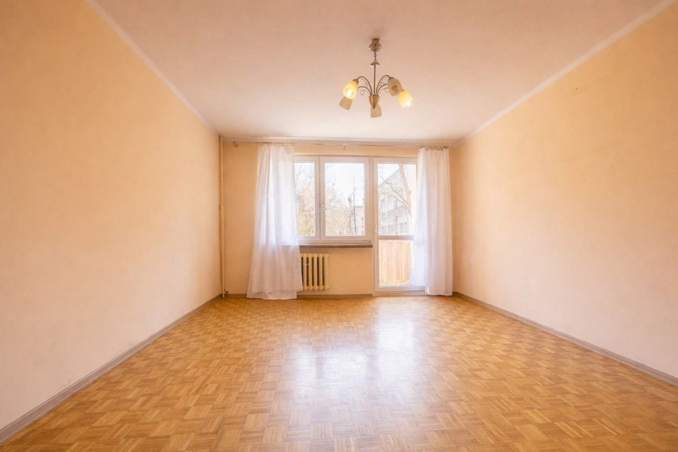 ul. Małeckiego 4, 2pok.,Ip/IVp., balkon- 3pok.