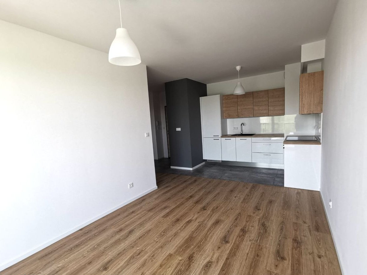 3pokoje blisko METRA Karolin, SKM, Factory_Hala Garażowa za 10 000 PLN