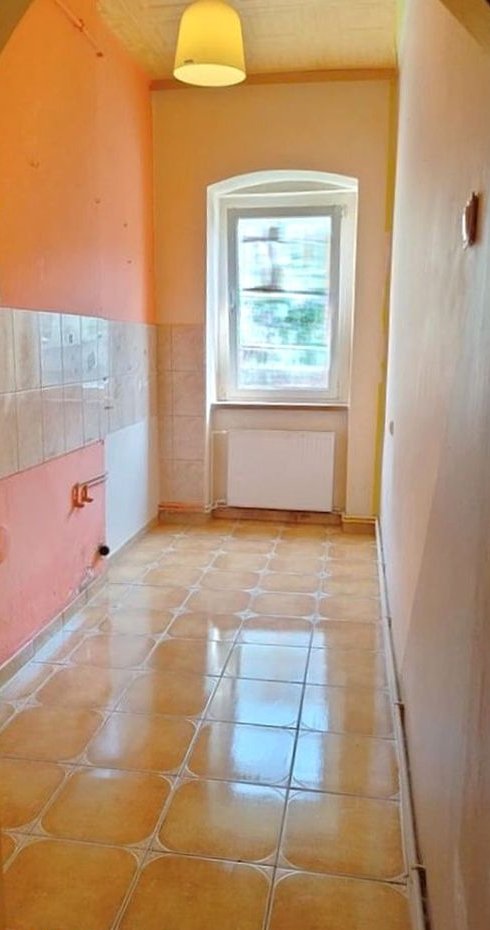 Duża kawalerka ( można zrobić salon z aneksem + sypialnia ) ok. RYNKU