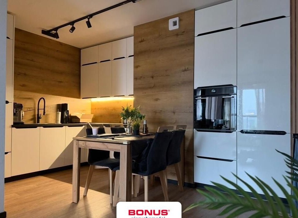 Nowoczesne mieszkanie 4-pokojowe z balkonem