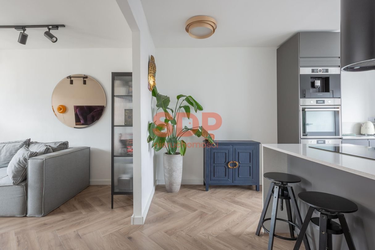 2-pok. mieszkanie w ścisłym centrum|balkon|Wita Stwosza