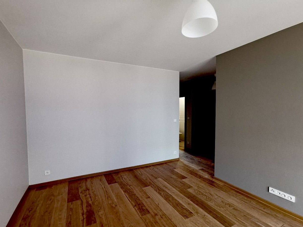 3pokoje w promocji do piątku blisko Nowej PKM_Komórka_Parking