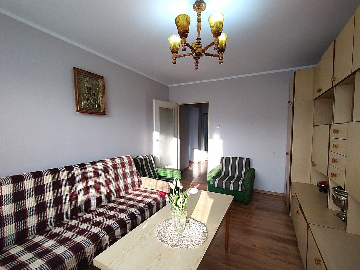 Na sprzedaż 3- pokojowe mieszkanie w Brzózce