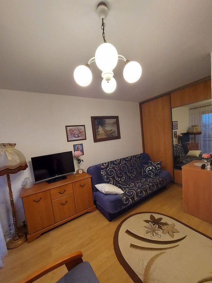 Kawalerka z dużym balkonem i windą