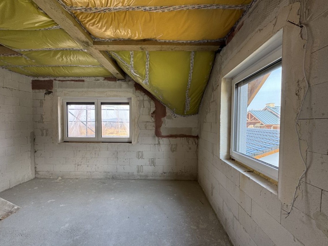 Bliźniak w stanie surowym lub deweloperskim