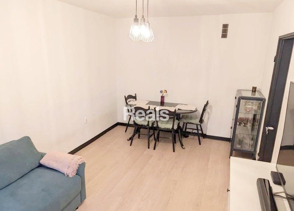 2 pokoje, kuchnia, balkon, piwnica