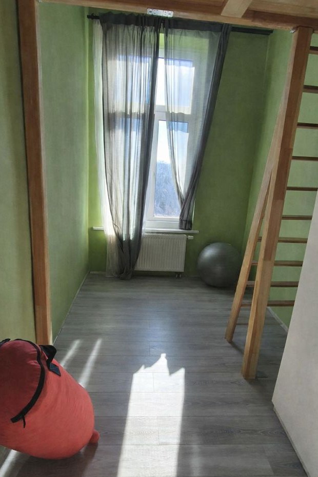 Słoneczne mieszkanie w kamienicy