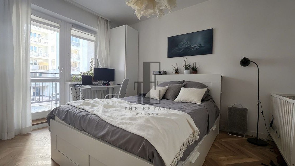 Cicha okolica - przestronne . Blisko Parku