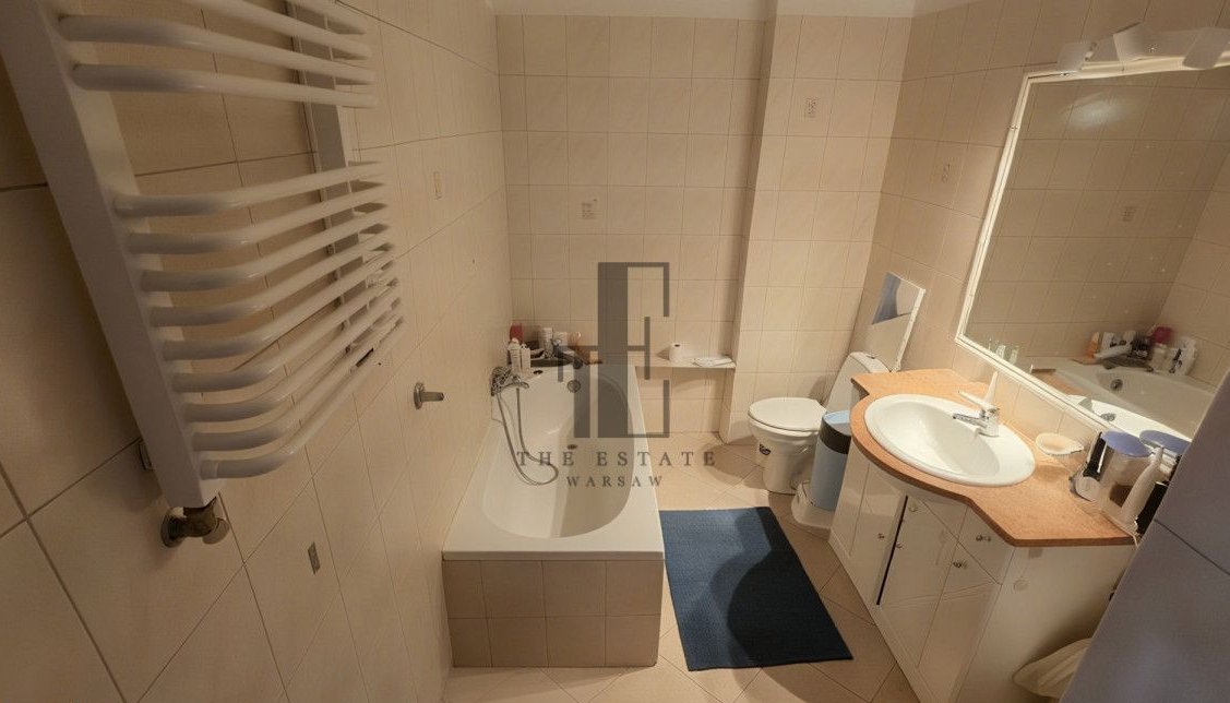 Cicha okolica - przestronne . Blisko Parku