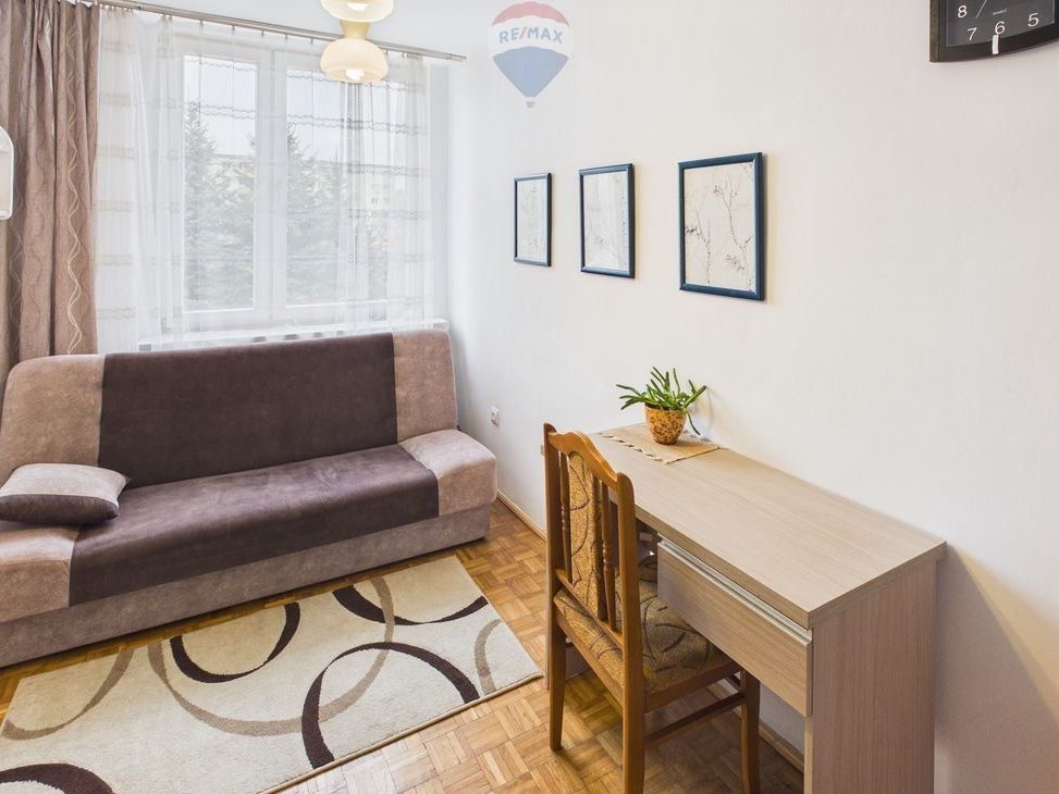 Świdnik: 2 pokoje, osobna kuchnia, balkon