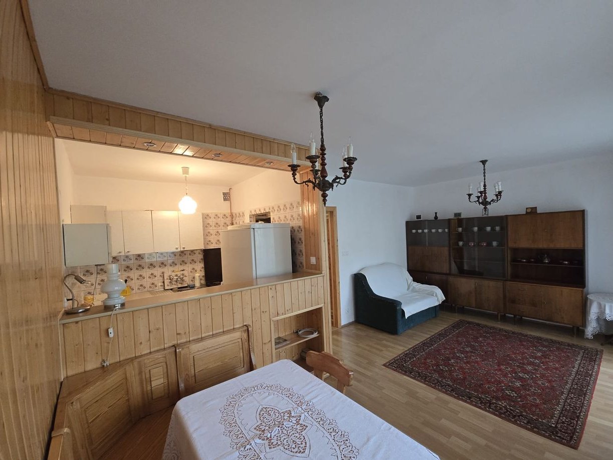 Ul. Zielona, Niski Blok, Parter, 3 Pokoje, 56m2