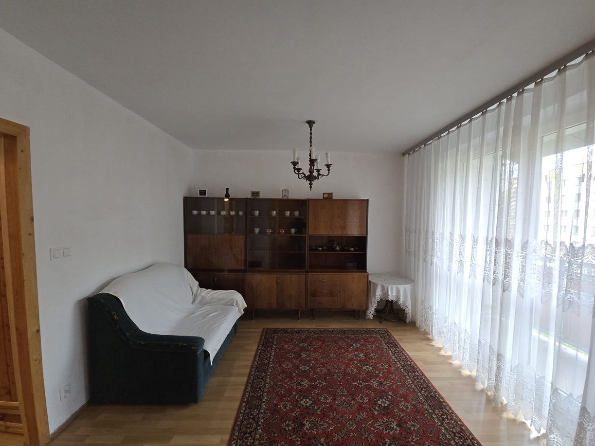 Ul. Zielona, Niski Blok, Parter, 3 Pokoje, 56m2