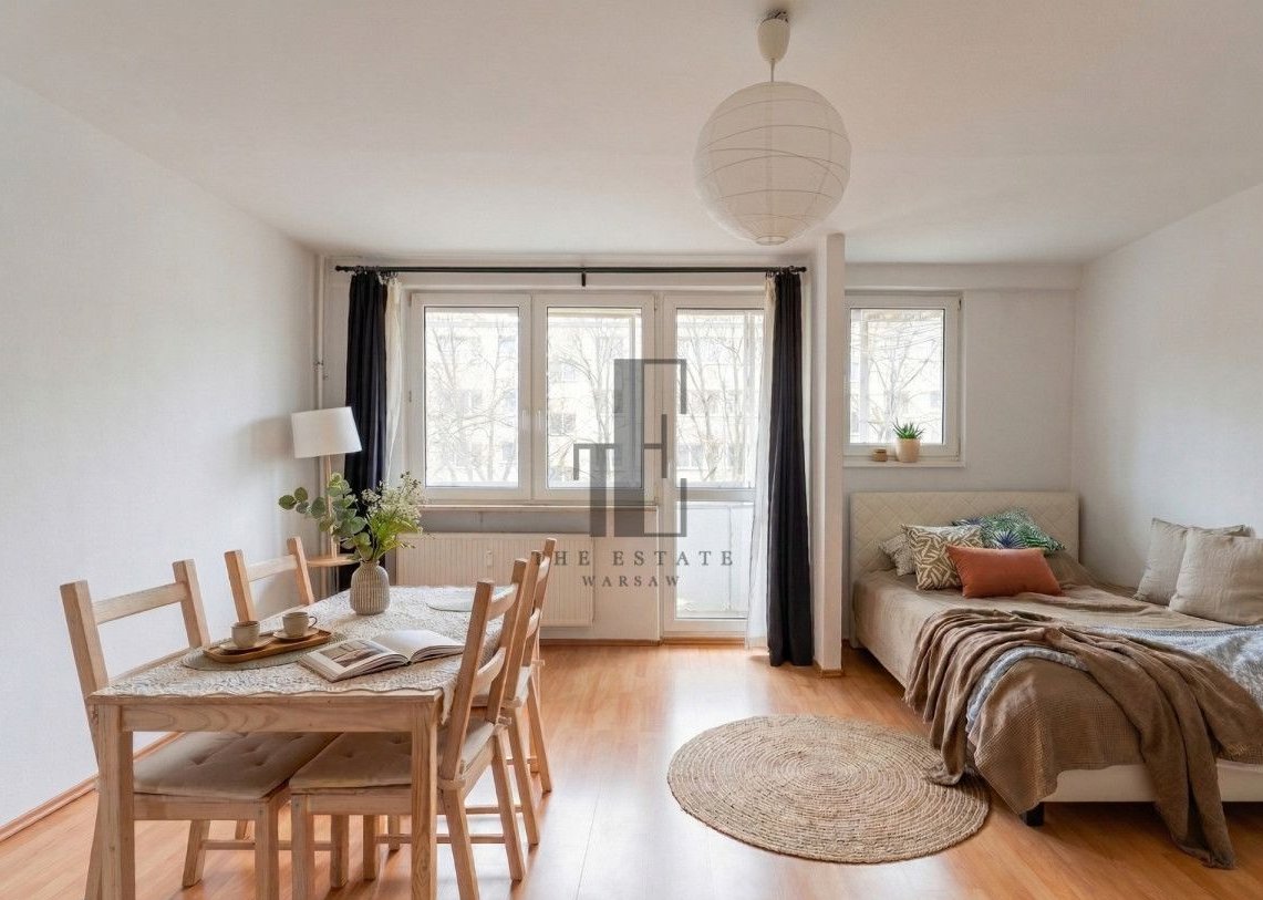 Tramwaj | Dwie strony świata | ustawne | od zaraz