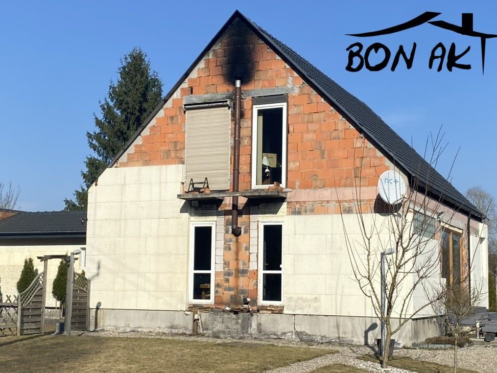 Dom z dużą działką w otoczeniu lasu