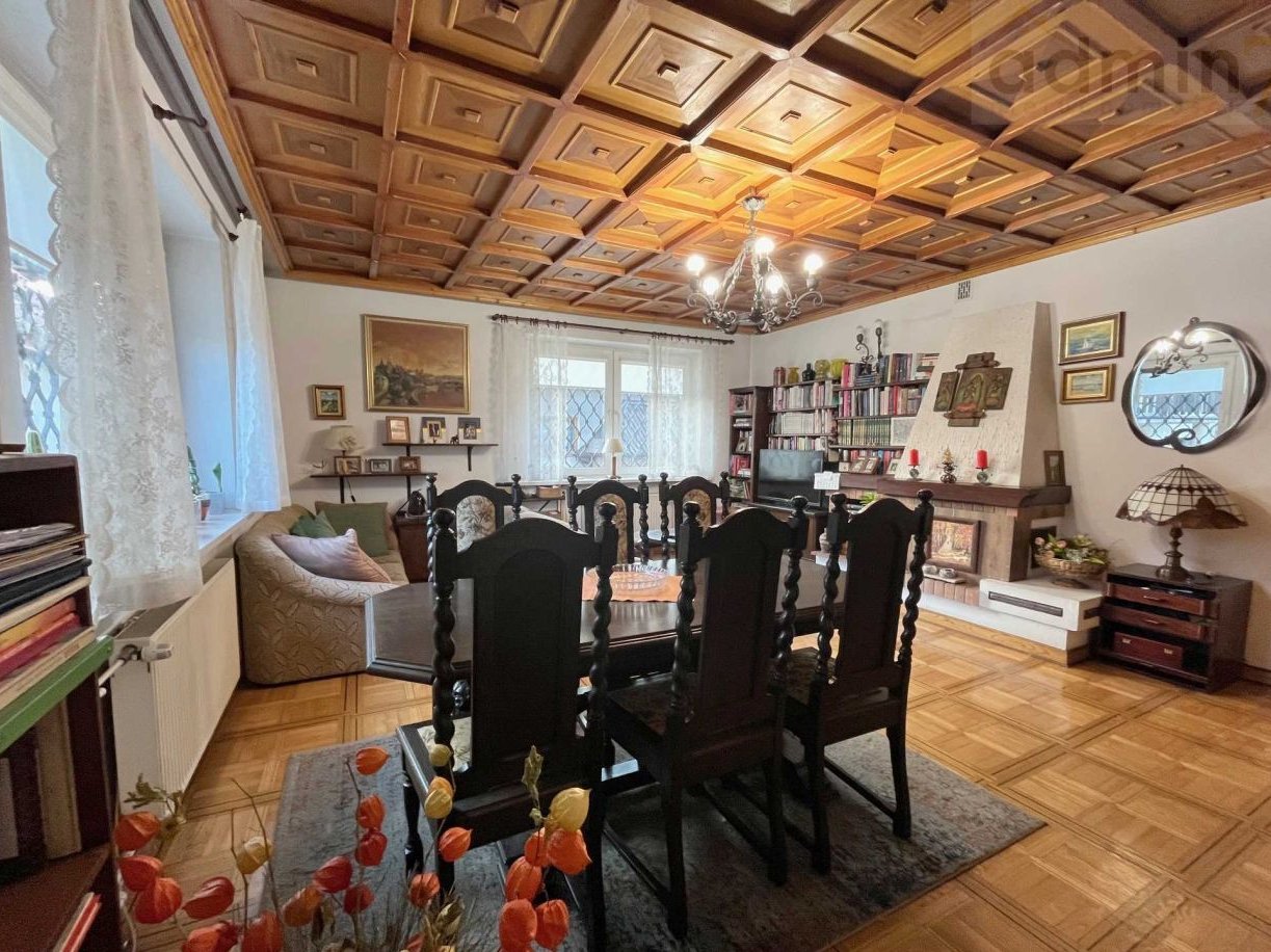 Dom w Ząbkach centrum | potencjał + usługi