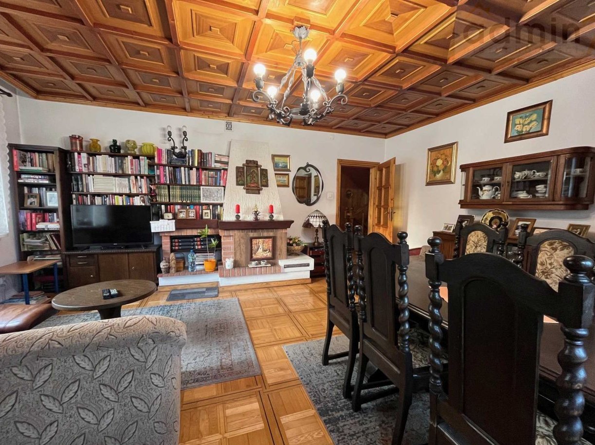 Dom w Ząbkach centrum | potencjał + usługi