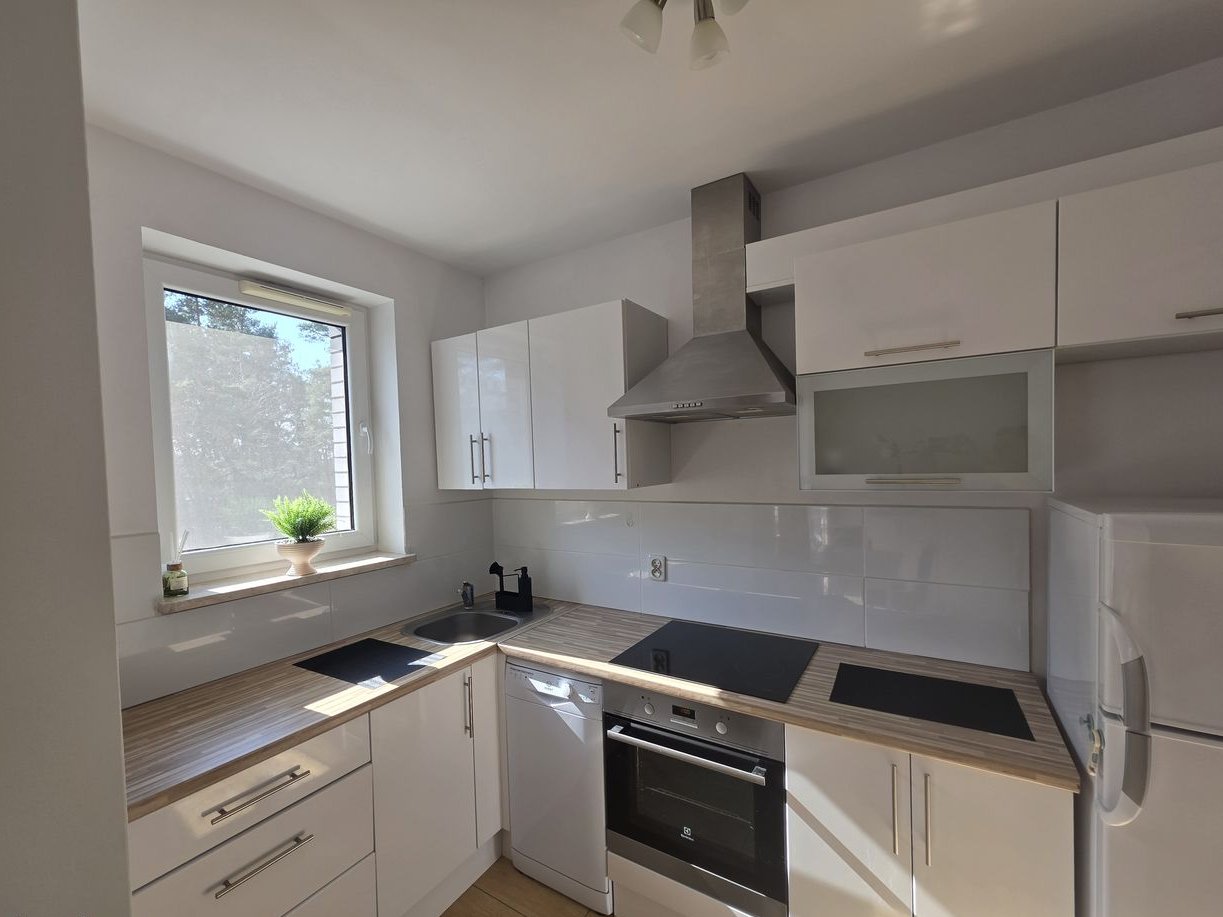 Jasne 2-pokojowe mieszkanie z balkonem