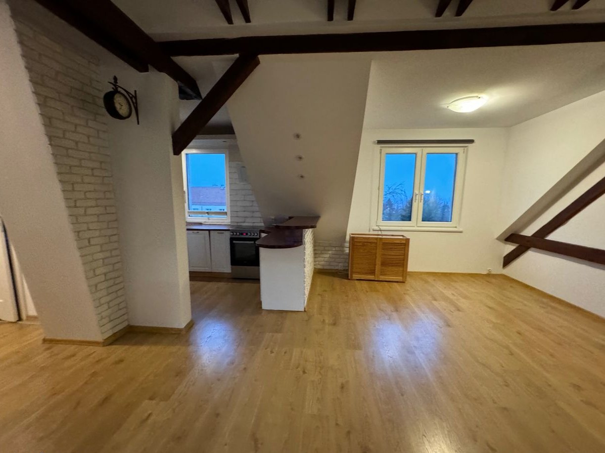 3 pokojowe mieszkanie , własność spółdzielcza, ogródek, piwnica