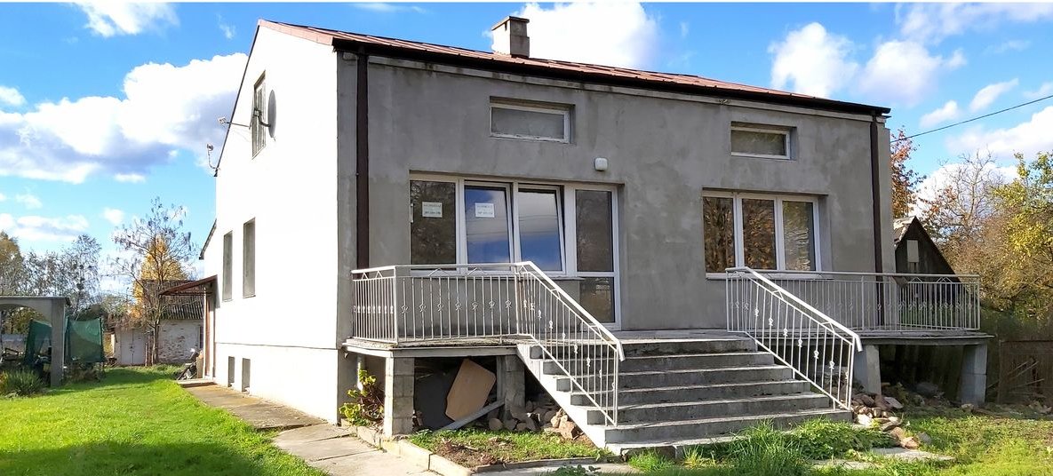 DOM wolnostojący z działką w Sieciechowie