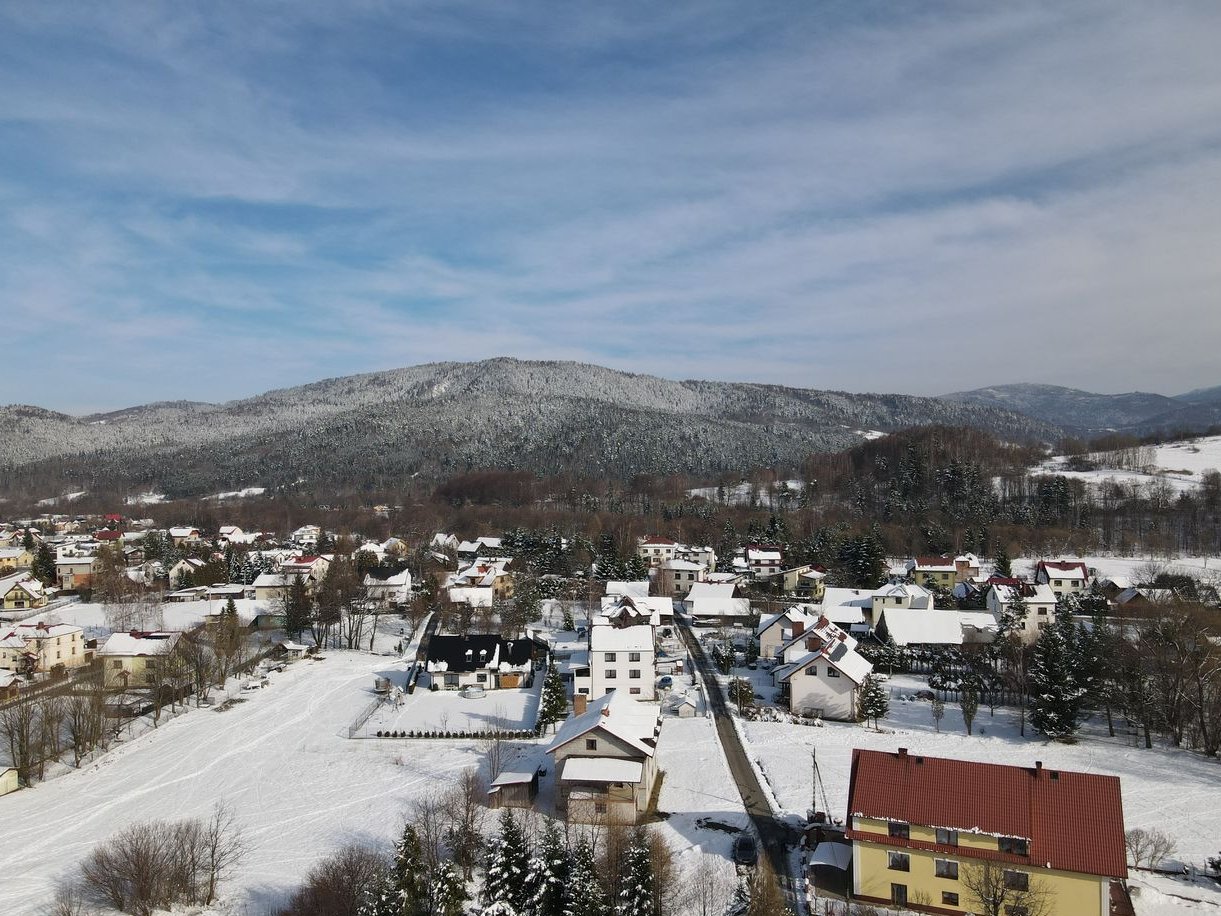 Nieruchomość inwestycyjna 400 mkw pod pensjonat/mieszkania na wynajem.