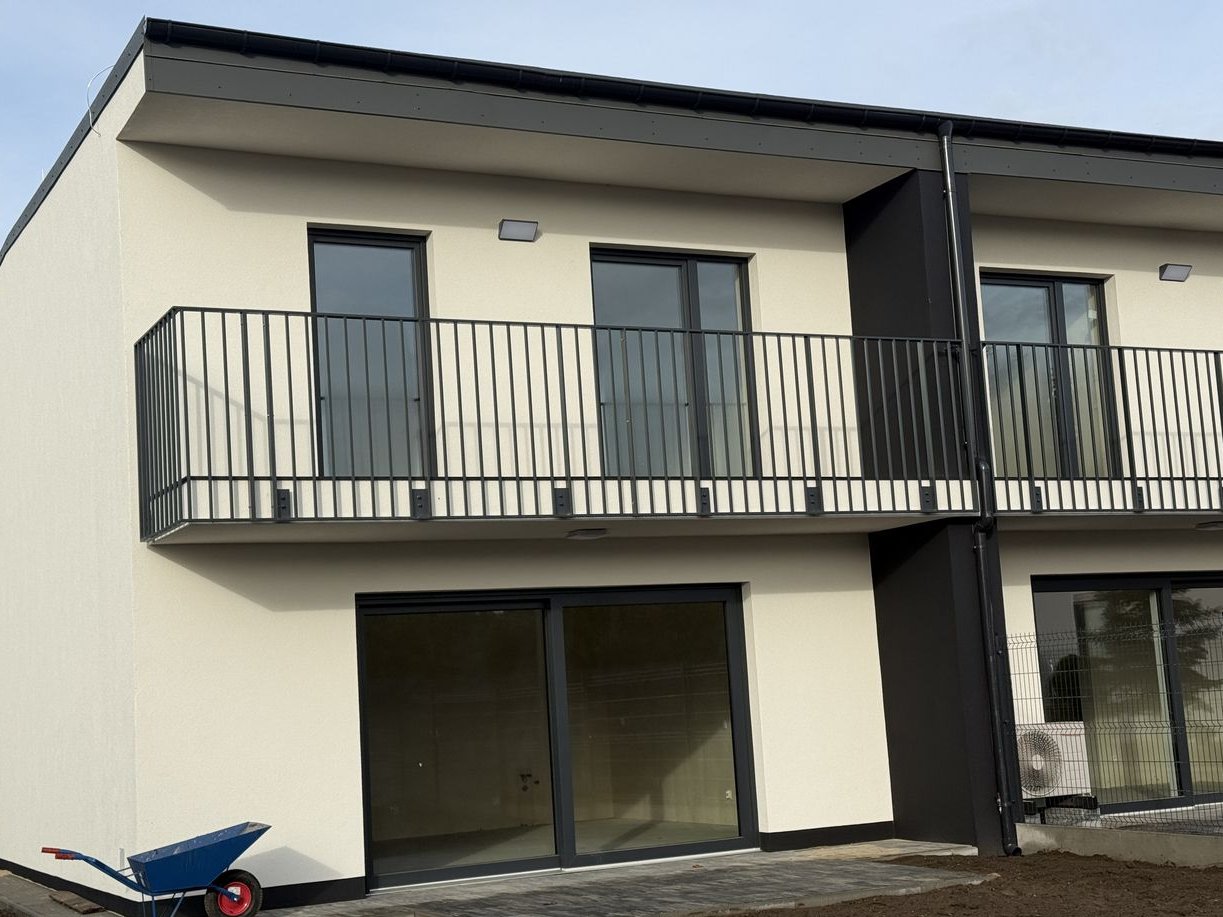 Dom 4 pokoje , duży ogródek, pompa ciepła, ok.Ronda Solidarności Łódź