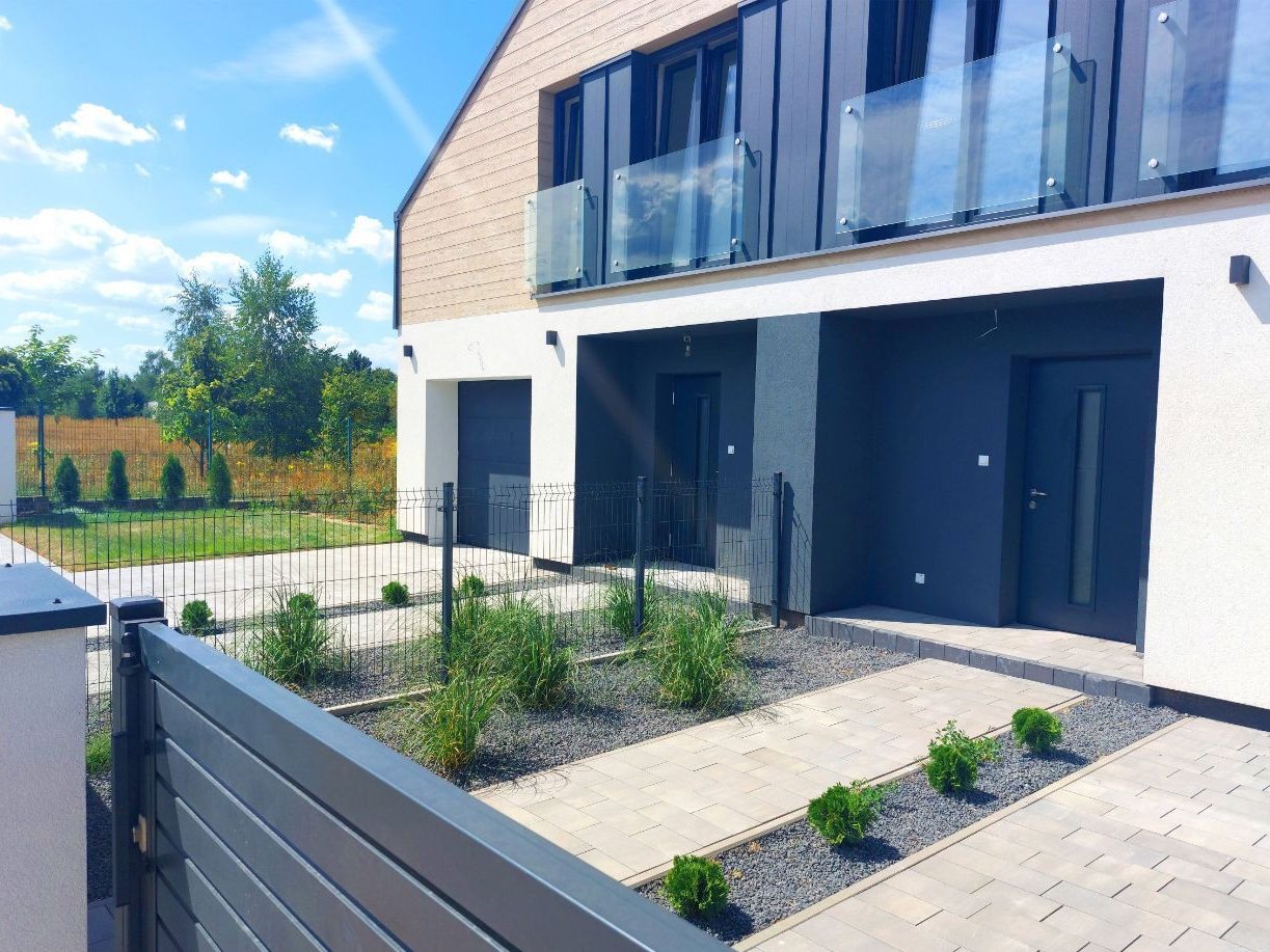 Chyby (okolica) Przeźmierowo. Nowy dom. Bezpośrednio