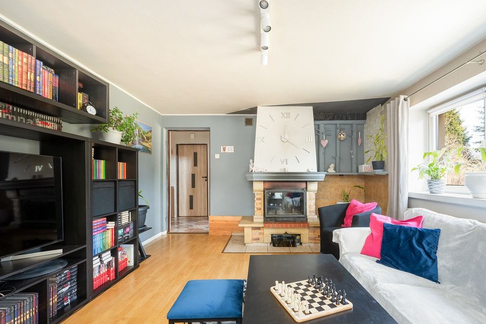 Dom dla jednej lub dwóch rodzin, piękna działka