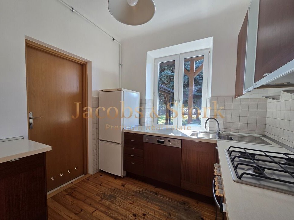 Brwinów - Dom wolnostojący na sprzedaż, duży ogród