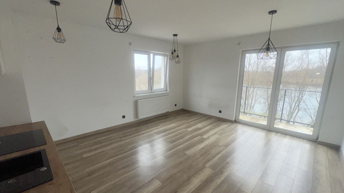 Mieszkanie 3 pokojowe z widokiem na jezioro. Dobry dojazd do Poznania