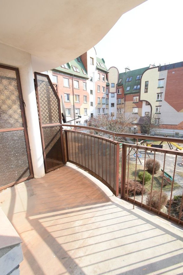 Kręta / 3 pokoje / 66m2 / do własnej aranżacji