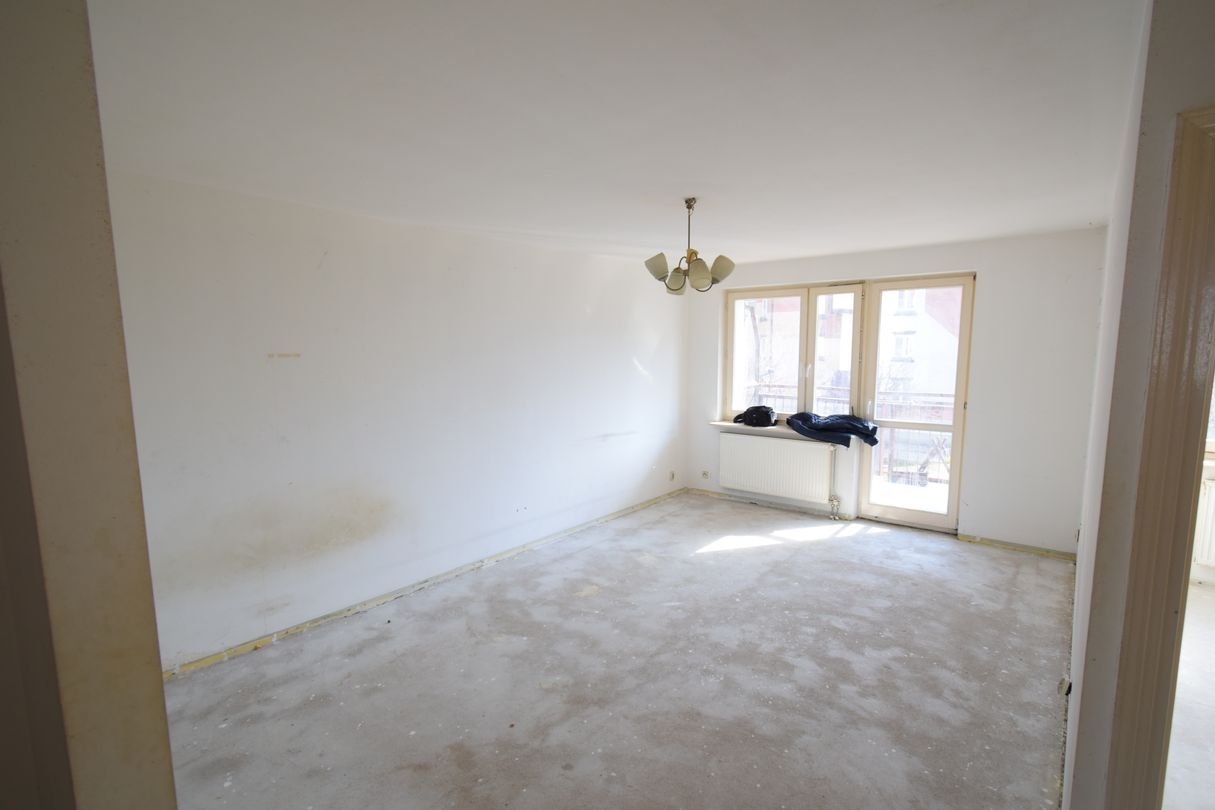 Kręta / 3 pokoje / 66m2 / do własnej aranżacji