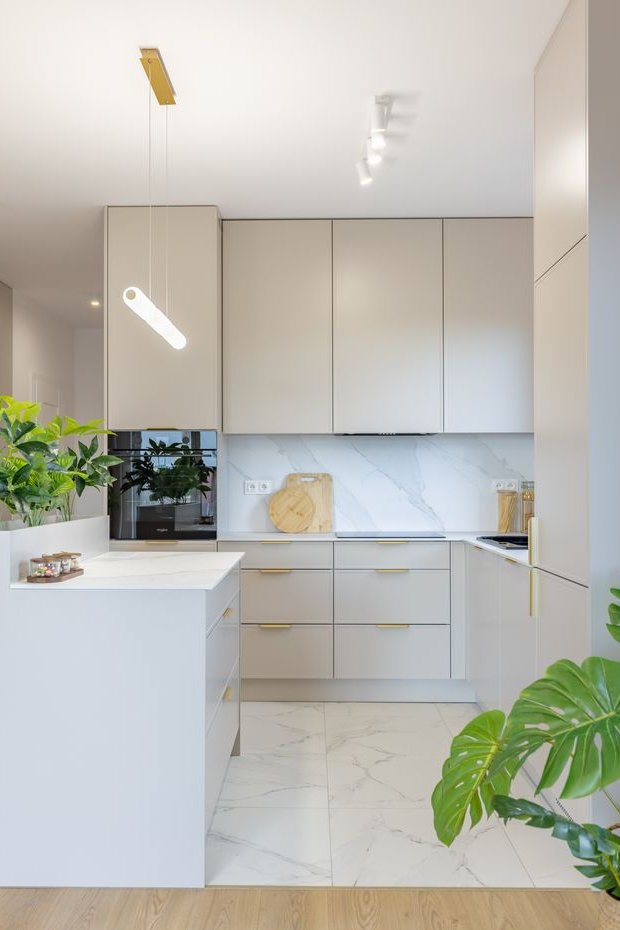 Wykończony / 4 sypialnie + salon / duży ogród