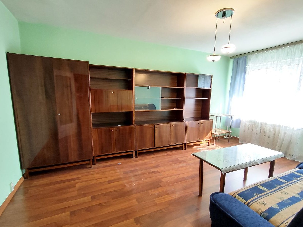 Dwupokojowe do remontu na osiedlu Paderewskiego