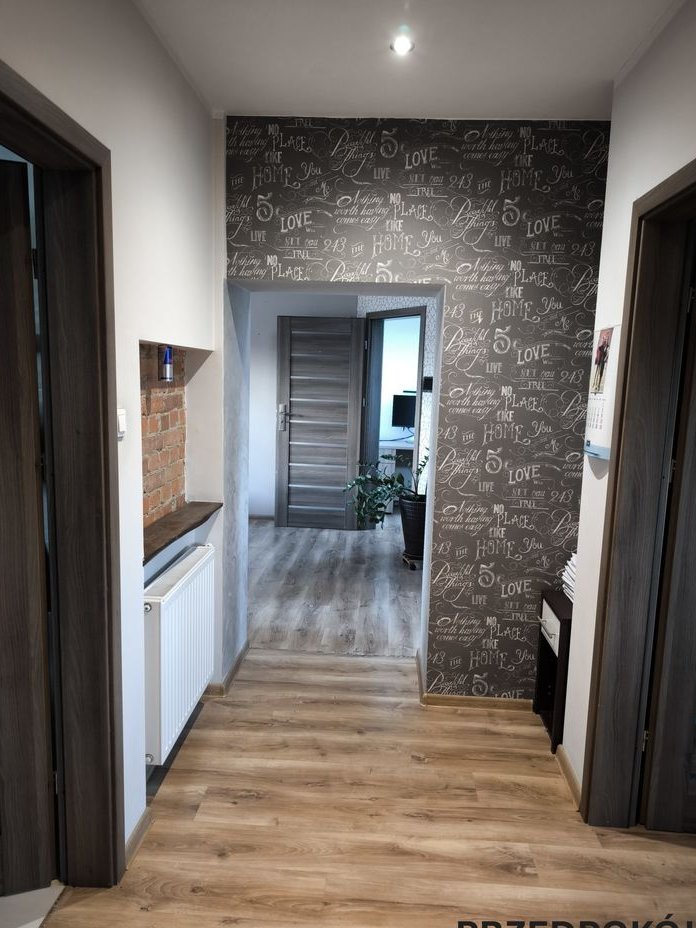 Klimatyczne mieszkanie na poddaszu – 4 pokoje w Śródmieściu Opola