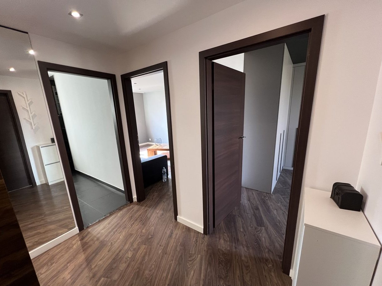 3 pokojowe rozkładowe mieszkanie z widokiem na Odrę z balkonem