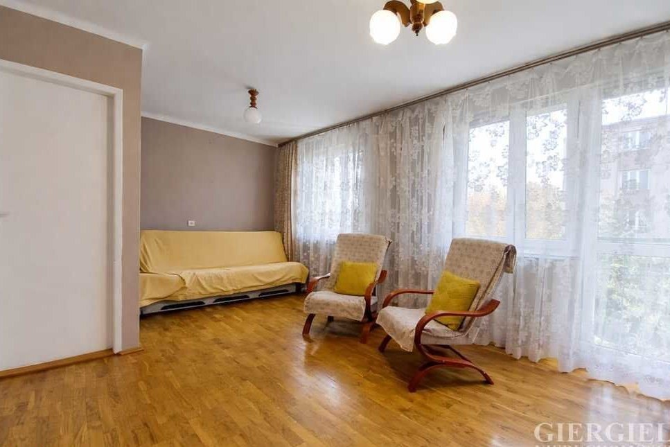 2 pokojowe mieszkanie z jasną kuchnią ! Kosynierów