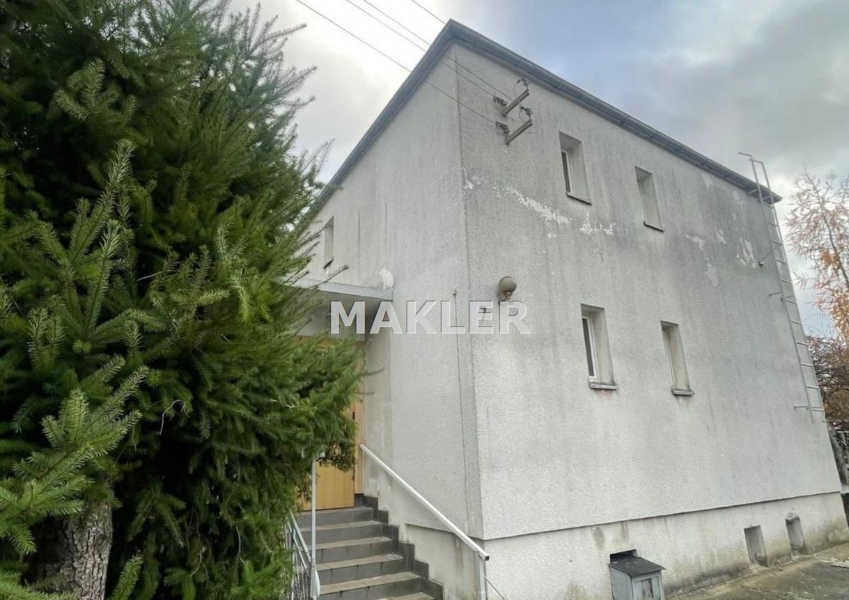 Dom wolnostojący do remontu z działką 1078 m2