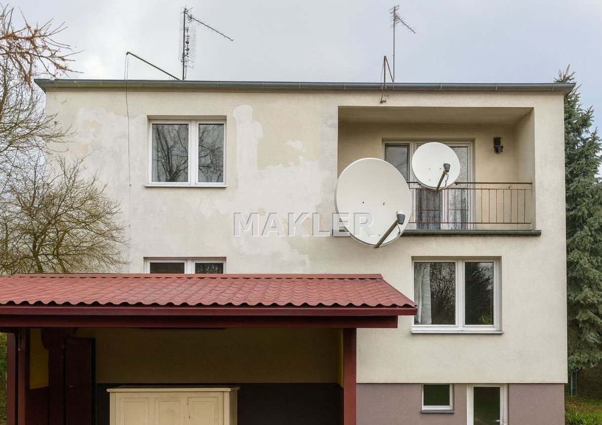 Dom wolnostojący do remontu z działką 1078 m2