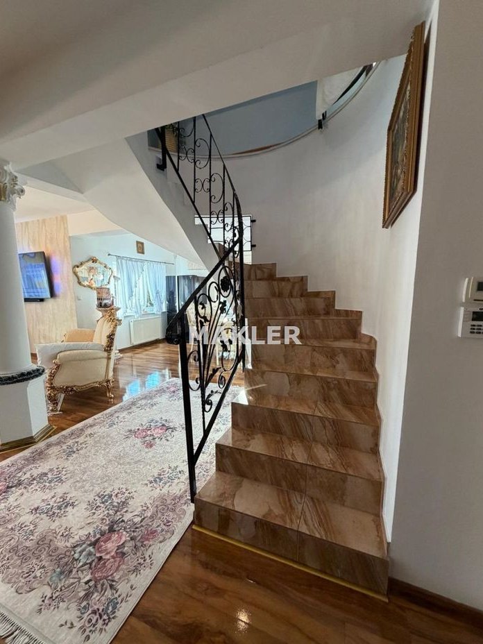 Wyjatkowy dom z kominkiem,1250m działka