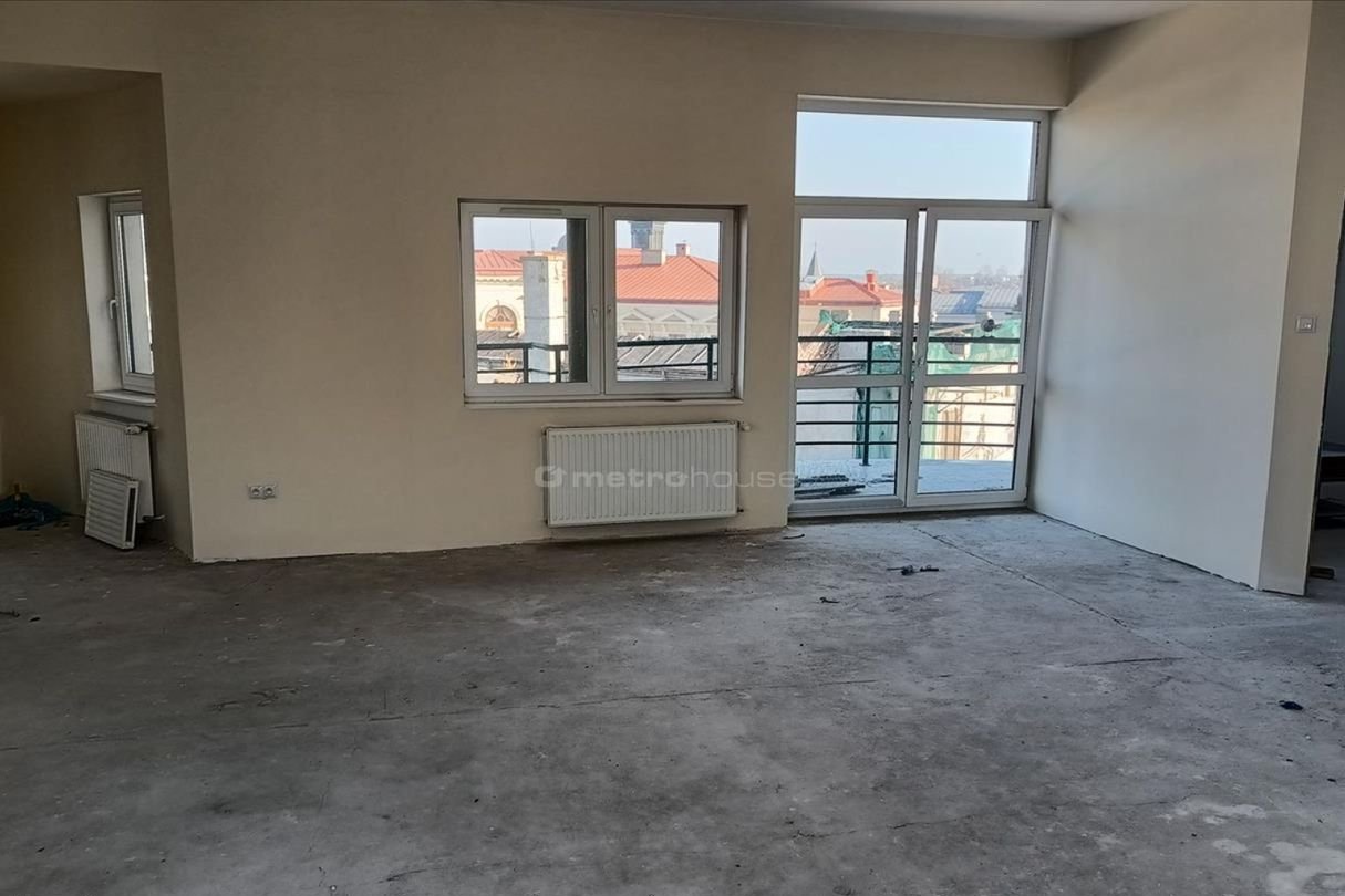Apartament w Piotrkowie Trybunalskim 155,70 m2.