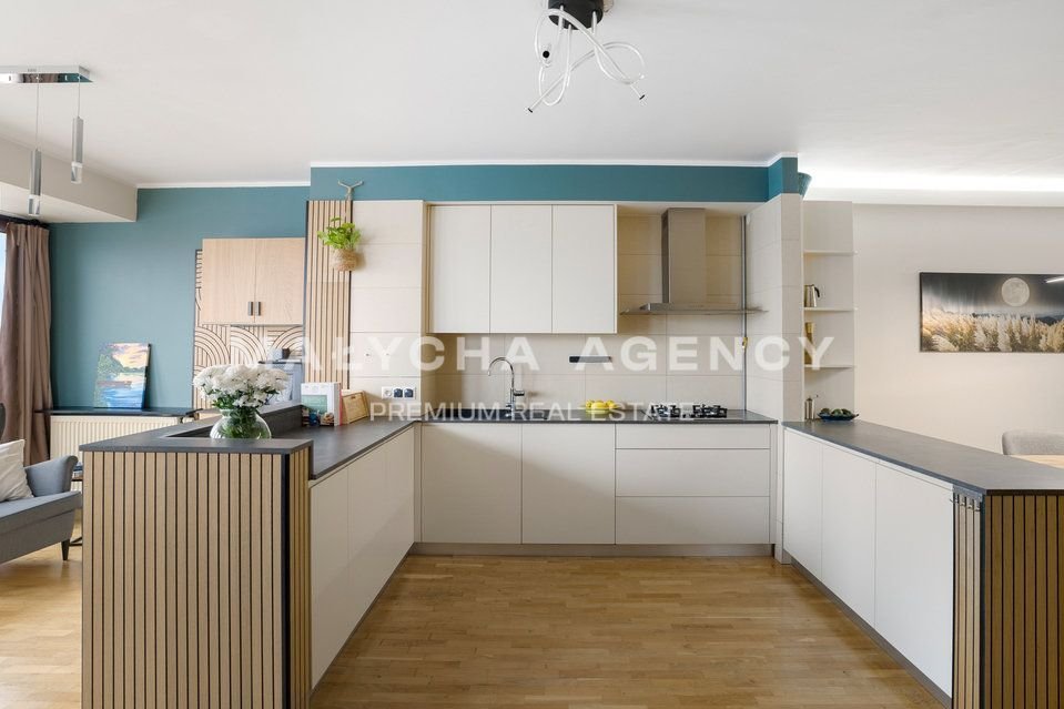 Potencjał na 5 pokoi w super lokalizacji